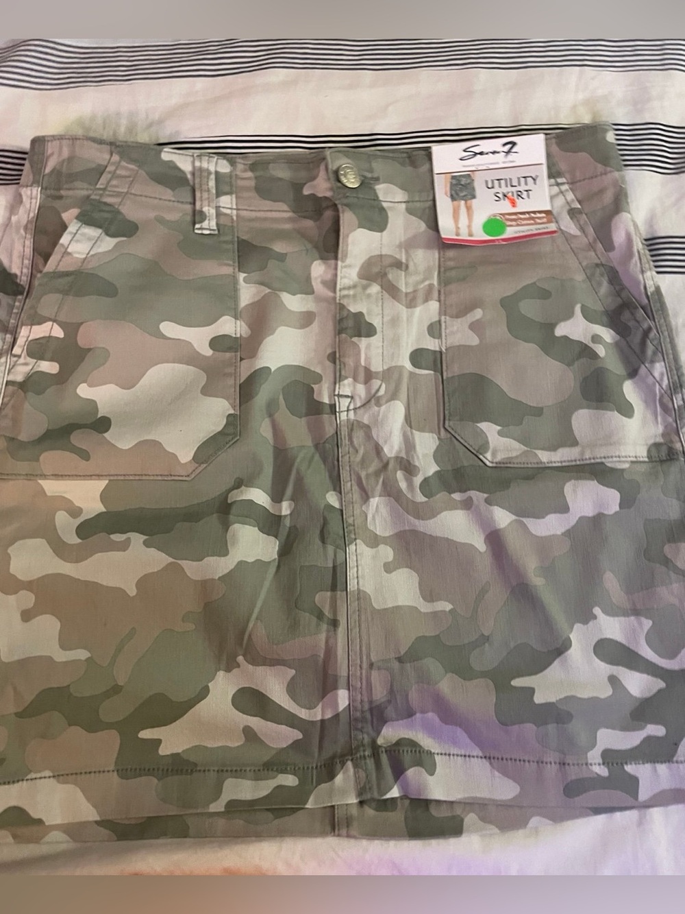 Seven7 Womems Camo Cargo Skirt- Green & Tan Camo